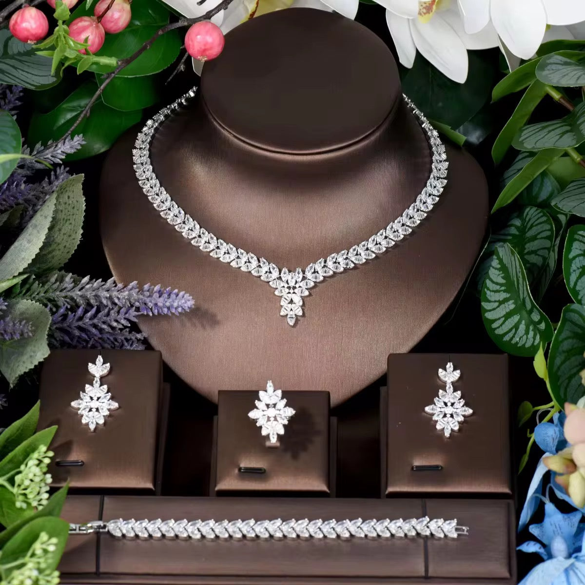 Luxury Zirconia Jewelry: Diamond Precision & Hypoallergenic Elegance