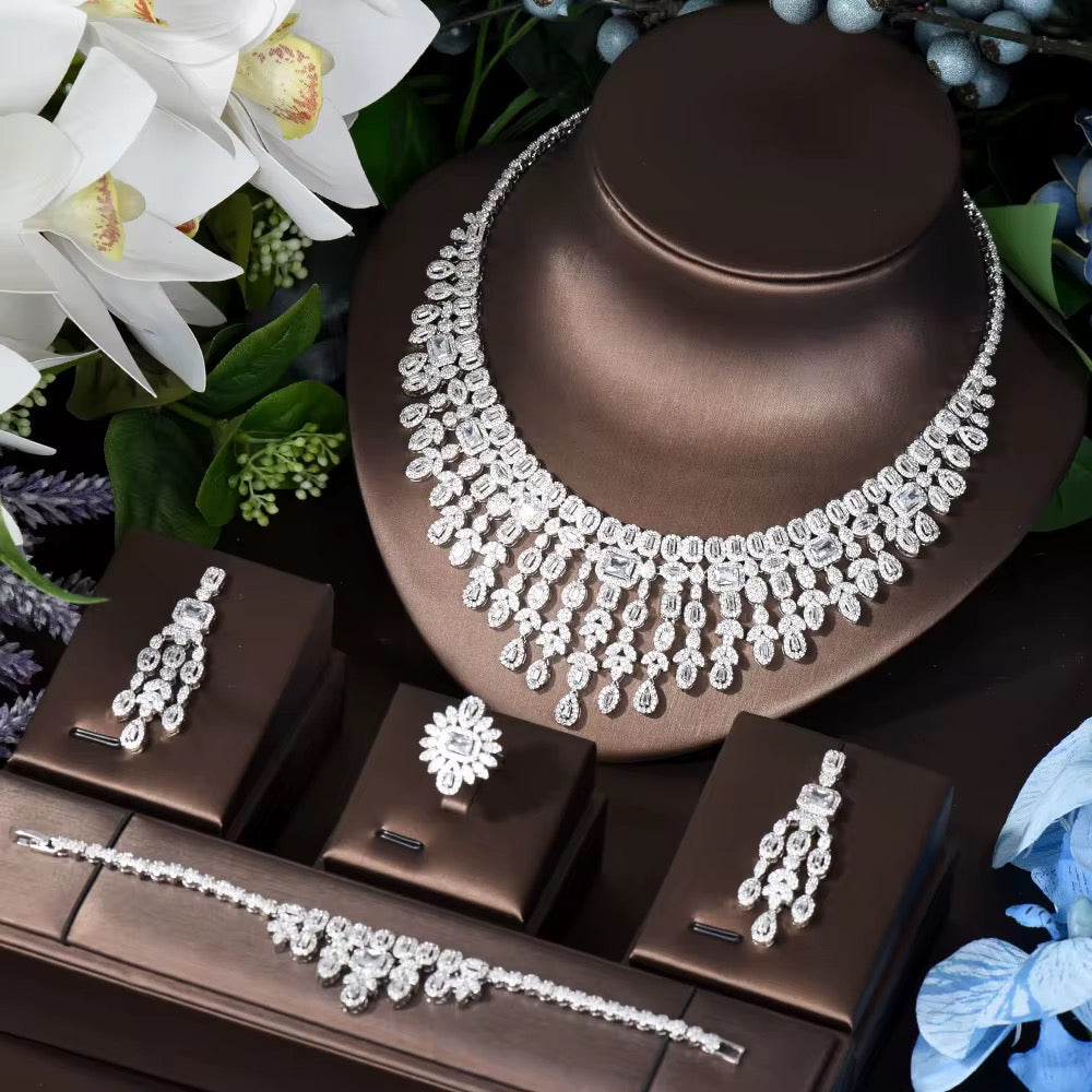 Luxury White Gold Plated Zircon Set – Diamond-Like Brilliance