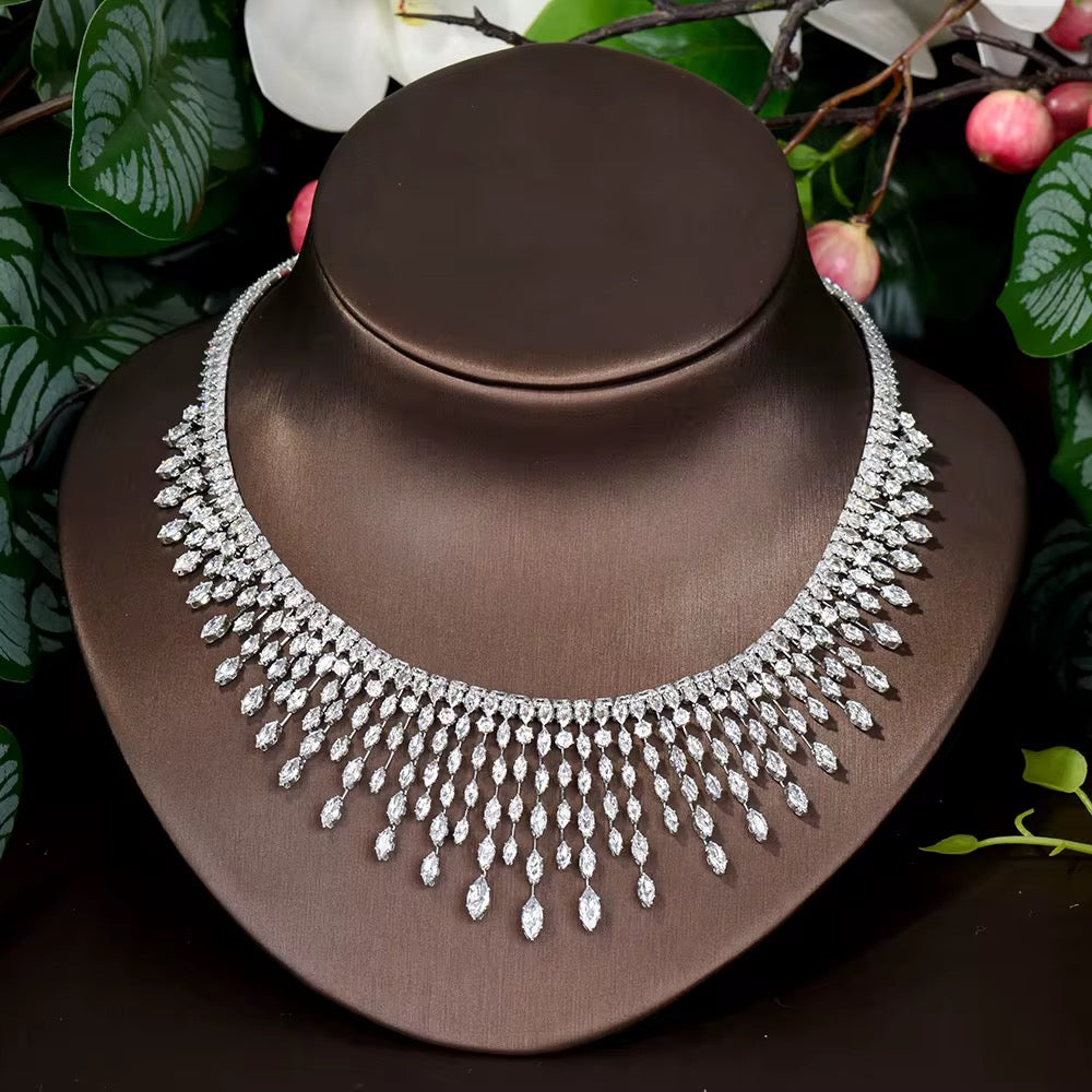 Luxury White Gold Plated Zircon Set – Diamond-Like Brilliance