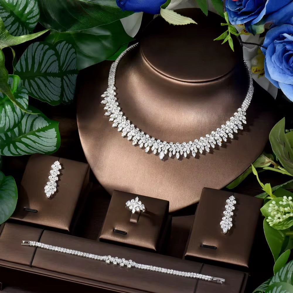 طقم مجوهرات فاخر مطلي بالذهب الأبيض - آمن للبشرة الحساسة