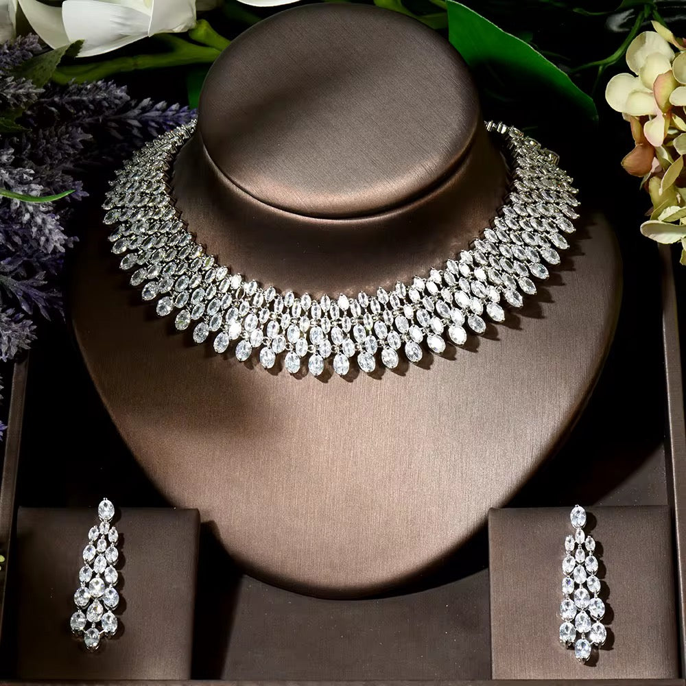 طقم مجوهرات زريكون فاخر مطلي بالذهب الأبيض - آمن للبشرة الحساسة