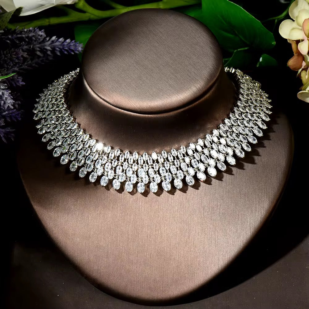 طقم مجوهرات زريكون فاخر مطلي بالذهب الأبيض - آمن للبشرة الحساسة