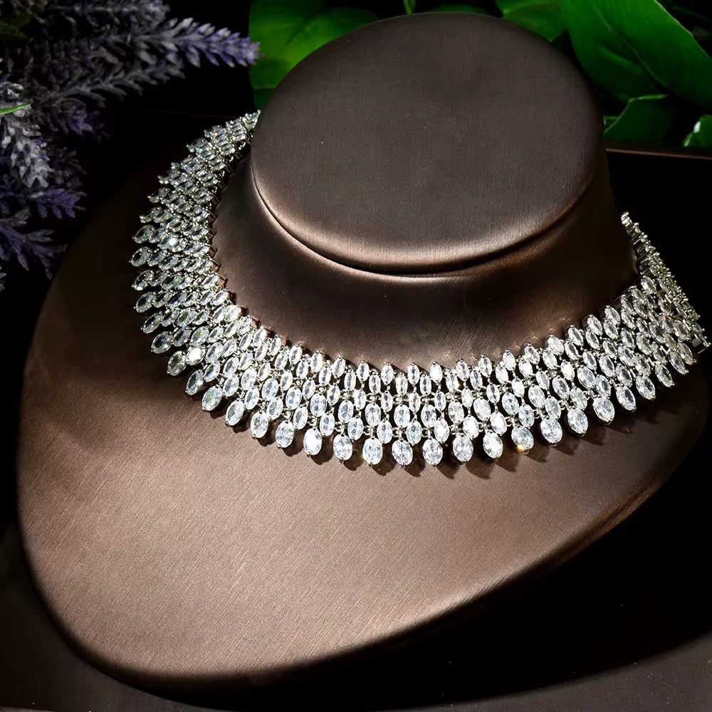 طقم مجوهرات زريكون فاخر مطلي بالذهب الأبيض - آمن للبشرة الحساسة