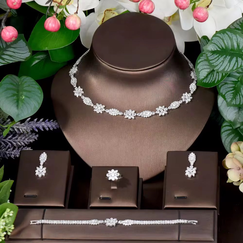 طقم مجوهرات زريكون فاخر مطلي بالذهب الأبيض - آمن للبشرة الحساسة