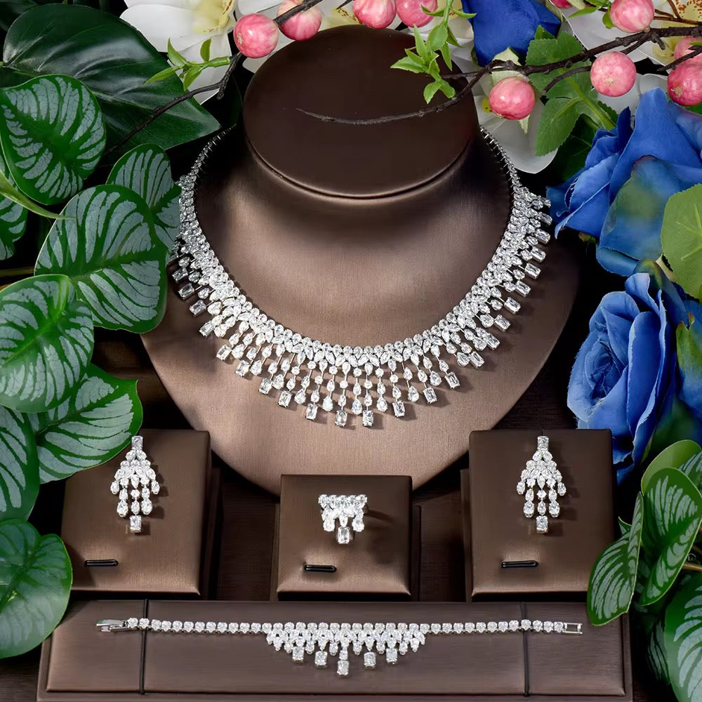 طقم زريكون فاخر مطلي بالذهب الأبيض – آمن للبشرة الحساسة