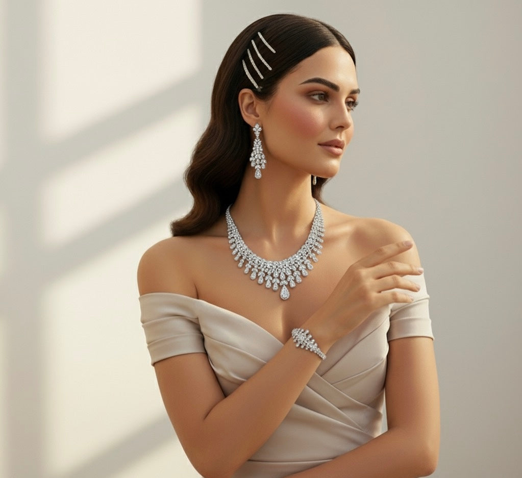 طقم زريكون فاخر مطلي بالذهب الأبيض – فخامة تلامس بشرتك برقة