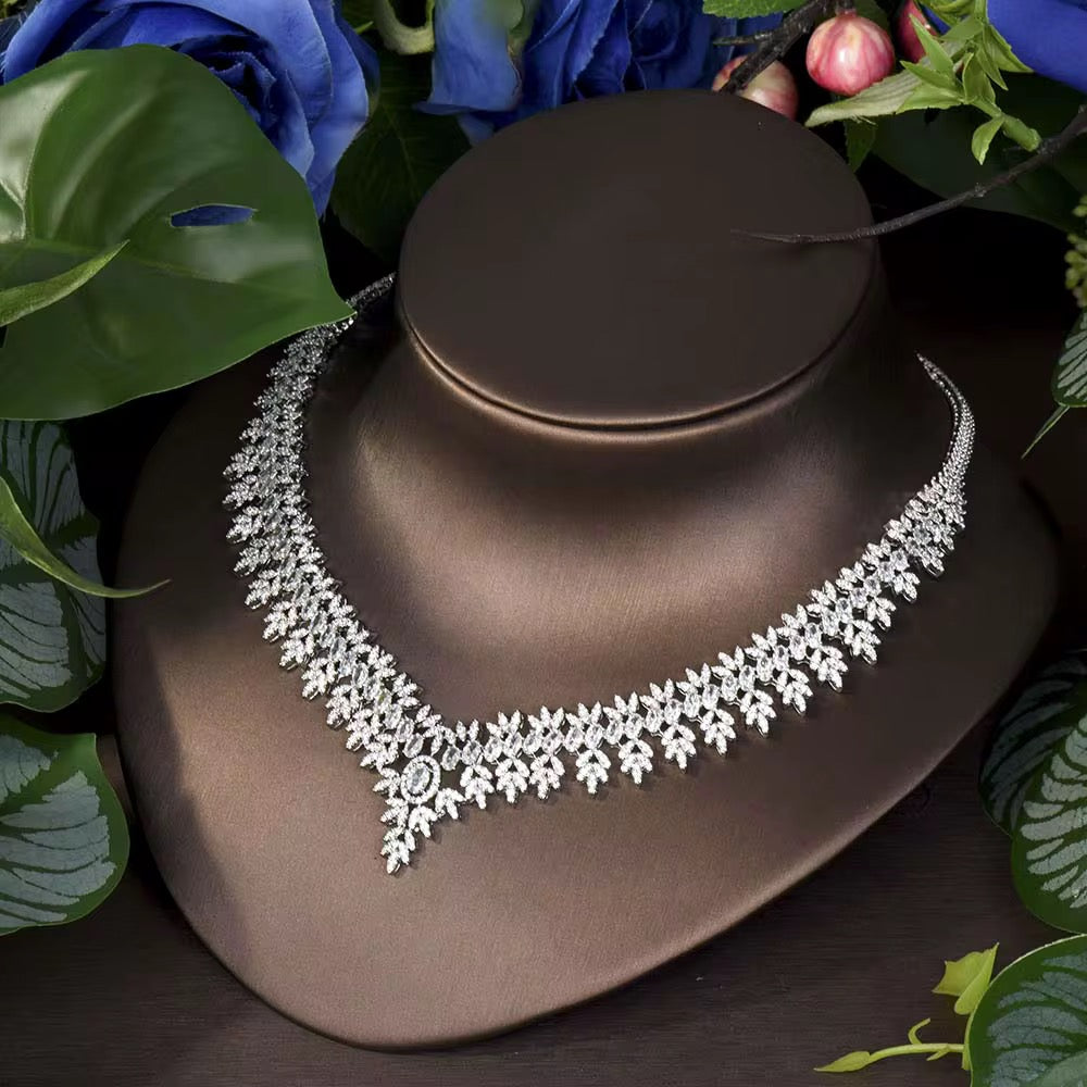 مجوهرات زركون فاخرة، دقة ألماس، مطلي بالفضة عالية الجودة وخالي من التحسس.