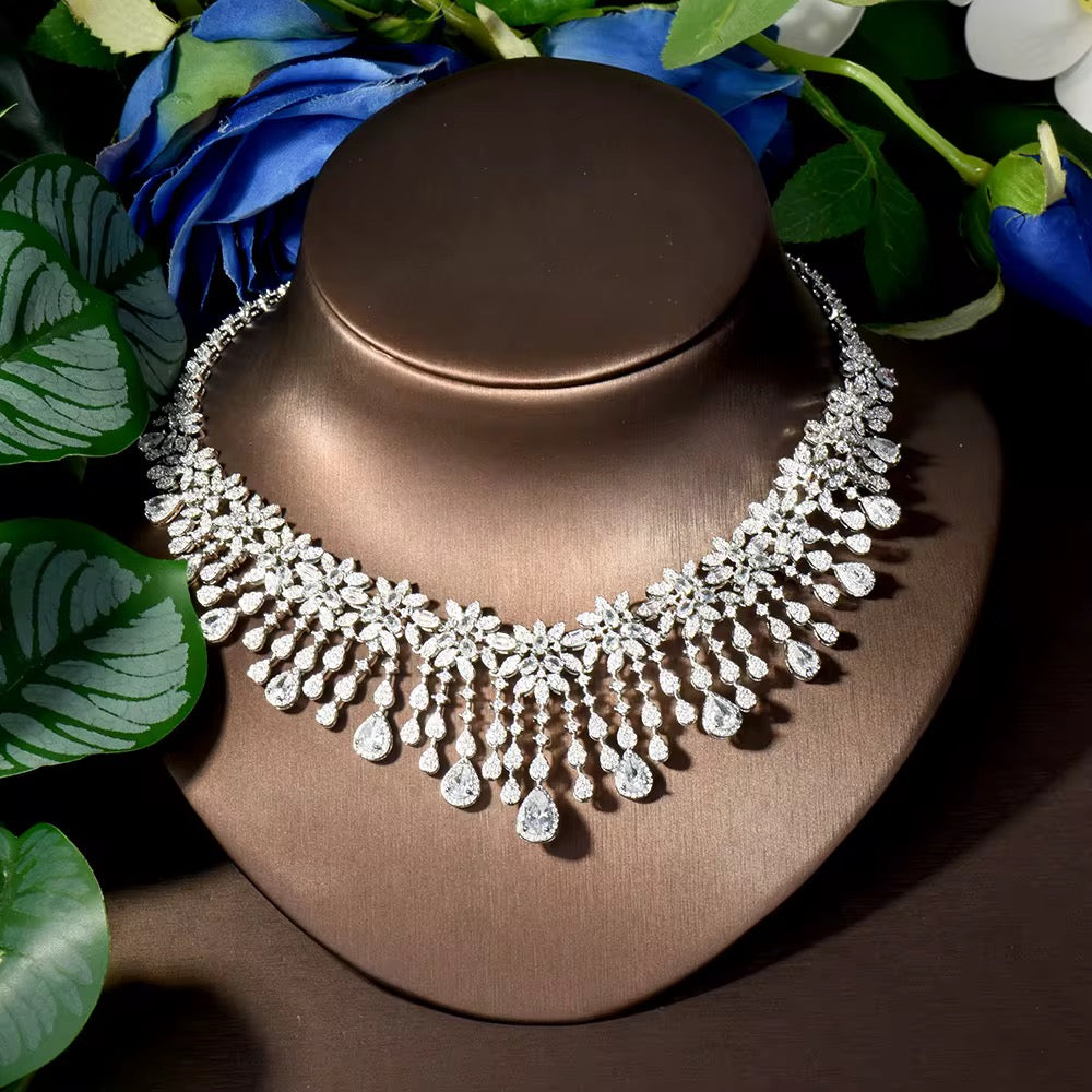 Luxury Zirconia Set with Diamond Brilliance – White Gold Plated