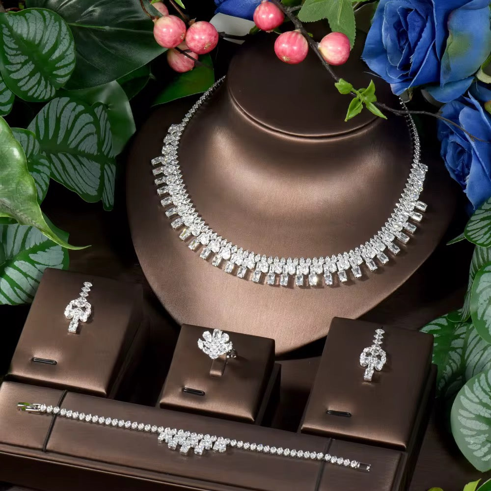 طقم مجوهرات فاخر من الزركون ببريق يشبه الألماس - مطلي بالذهب الأبيض