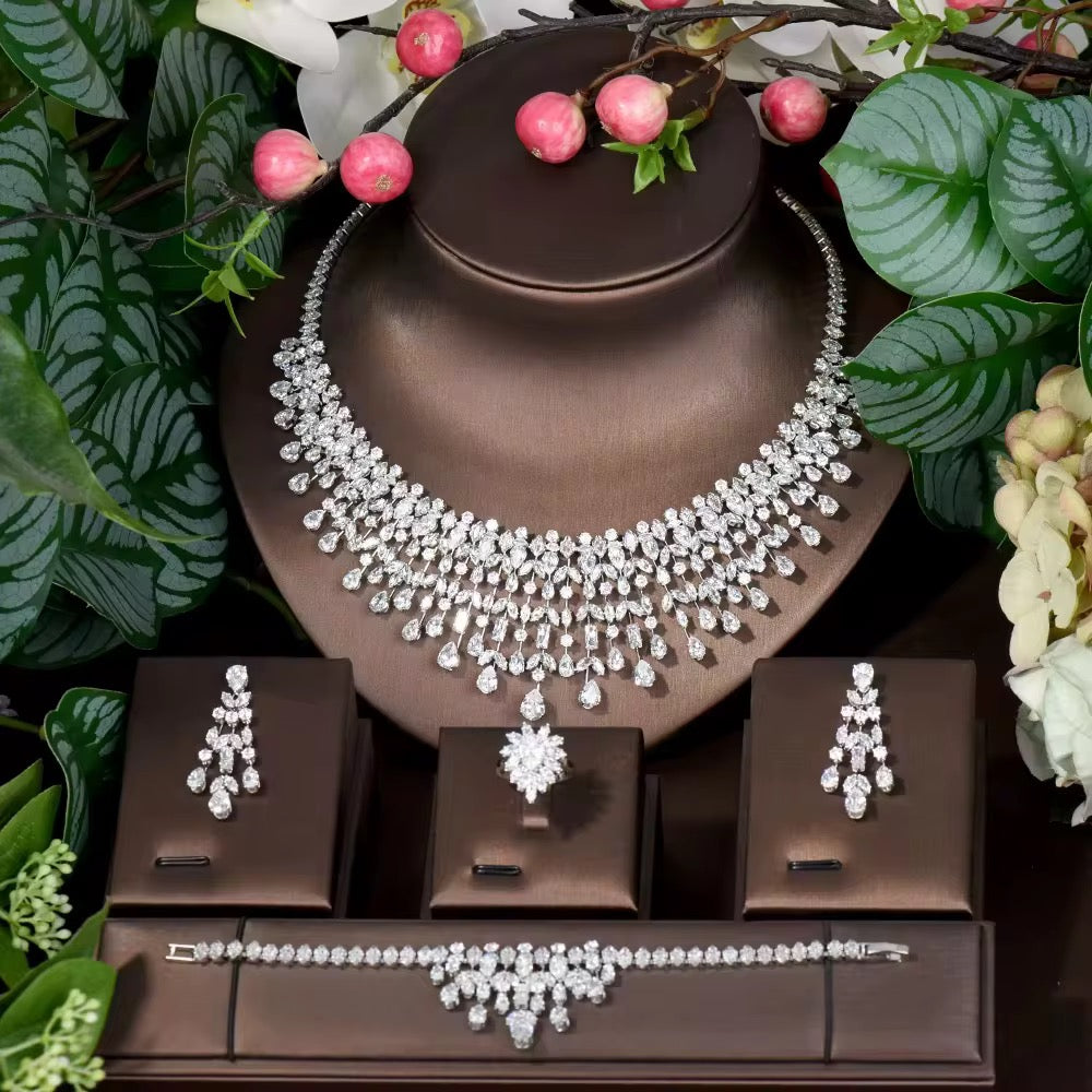 طقم مجوهرات زركون فاخر ببريق يشبه الألماس - مطلي بالذهب الأبيض، مضاد للحساسية