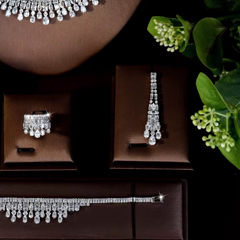 مجوهرات الزركونيا الفاخرة: دقة الألماس | مطلية بالروديوم والذهب الأبيض