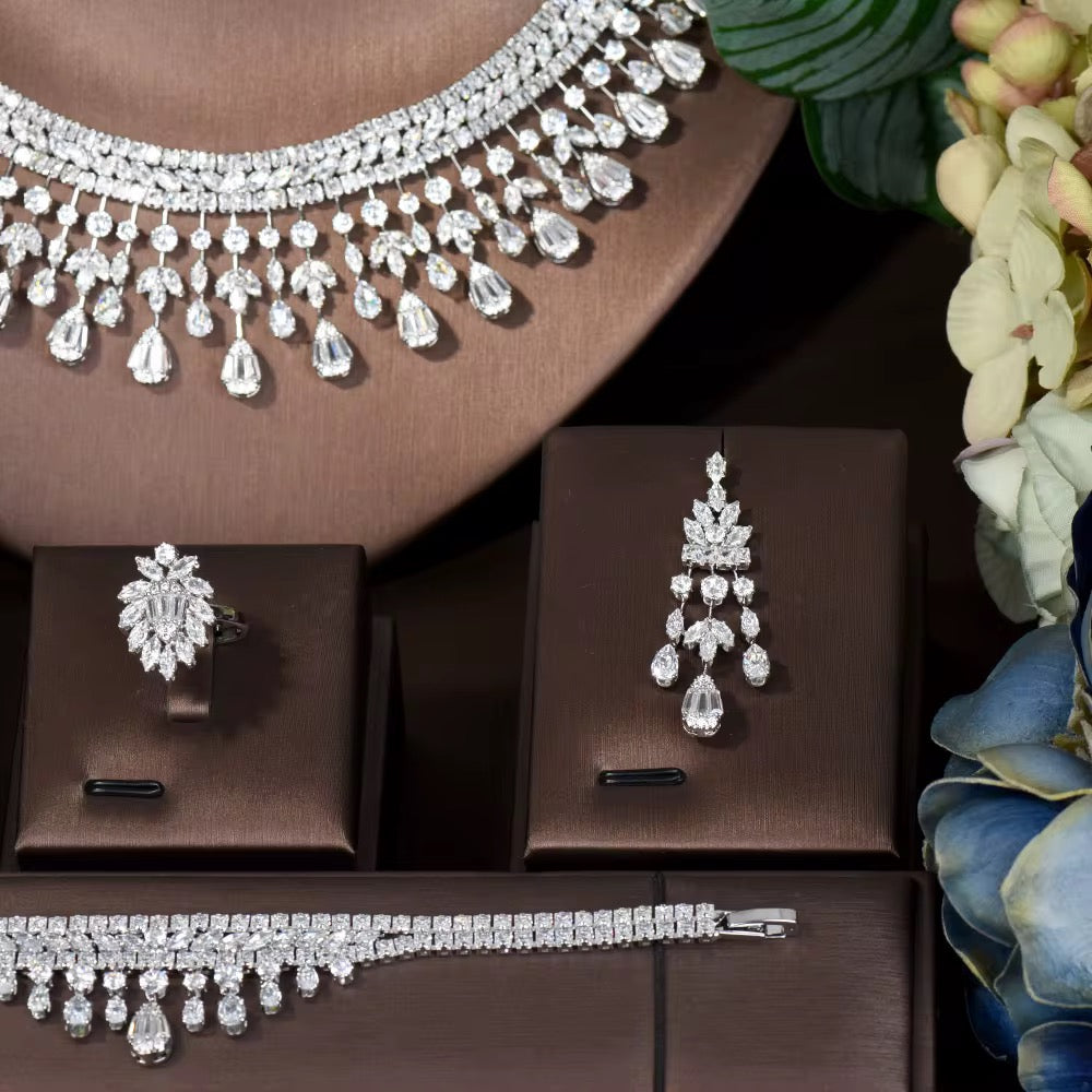 مجوهرات الزركونيا الفاخرة: دقة الماس | مطلية بالفضة عالية الجودة ومضادة للحساسية