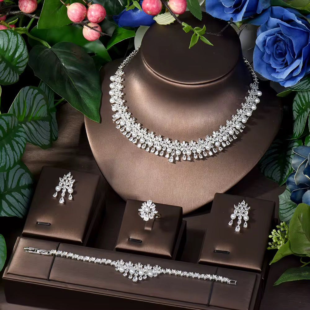 مجوهرات الزركونيا الفاخرة: دقة الماس | مطلية بالفضة عالية الجودة ومضادة للحساسية