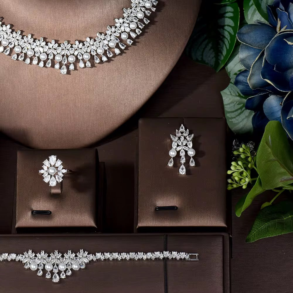 مجوهرات الزركونيا الفاخرة: دقة الماس | مطلية بالفضة عالية الجودة ومضادة للحساسية