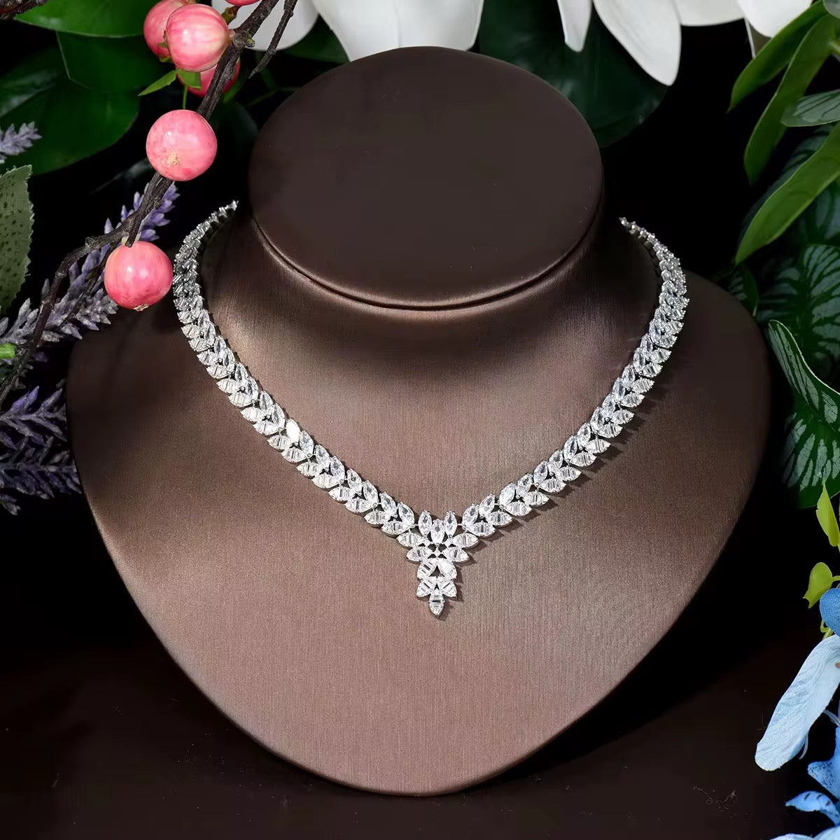 Luxury Zirconia Jewelry: Diamond Precision & Hypoallergenic Elegance