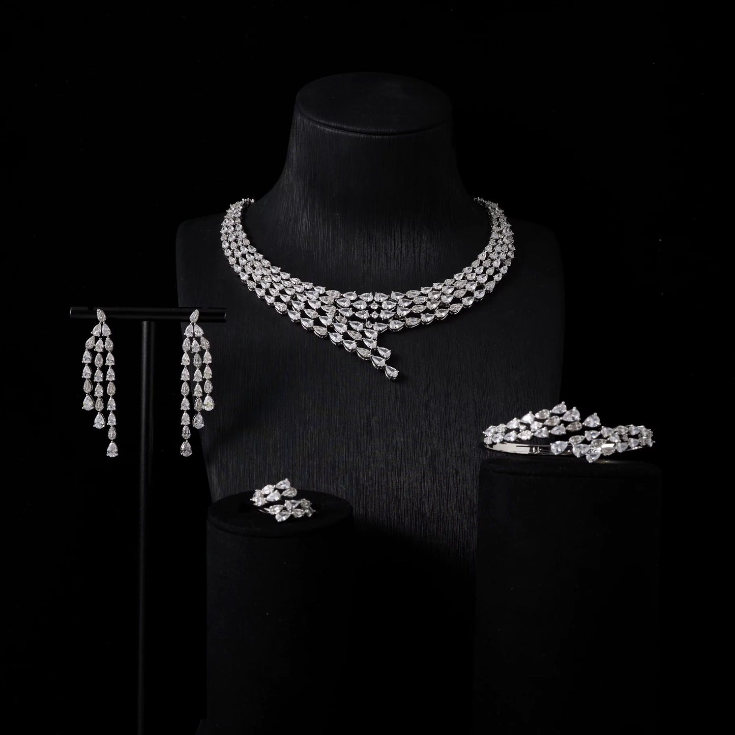 Luxury Zircon Jewelry: Diamond Precision, Hypoallergenic High-Quality Silver Plating
