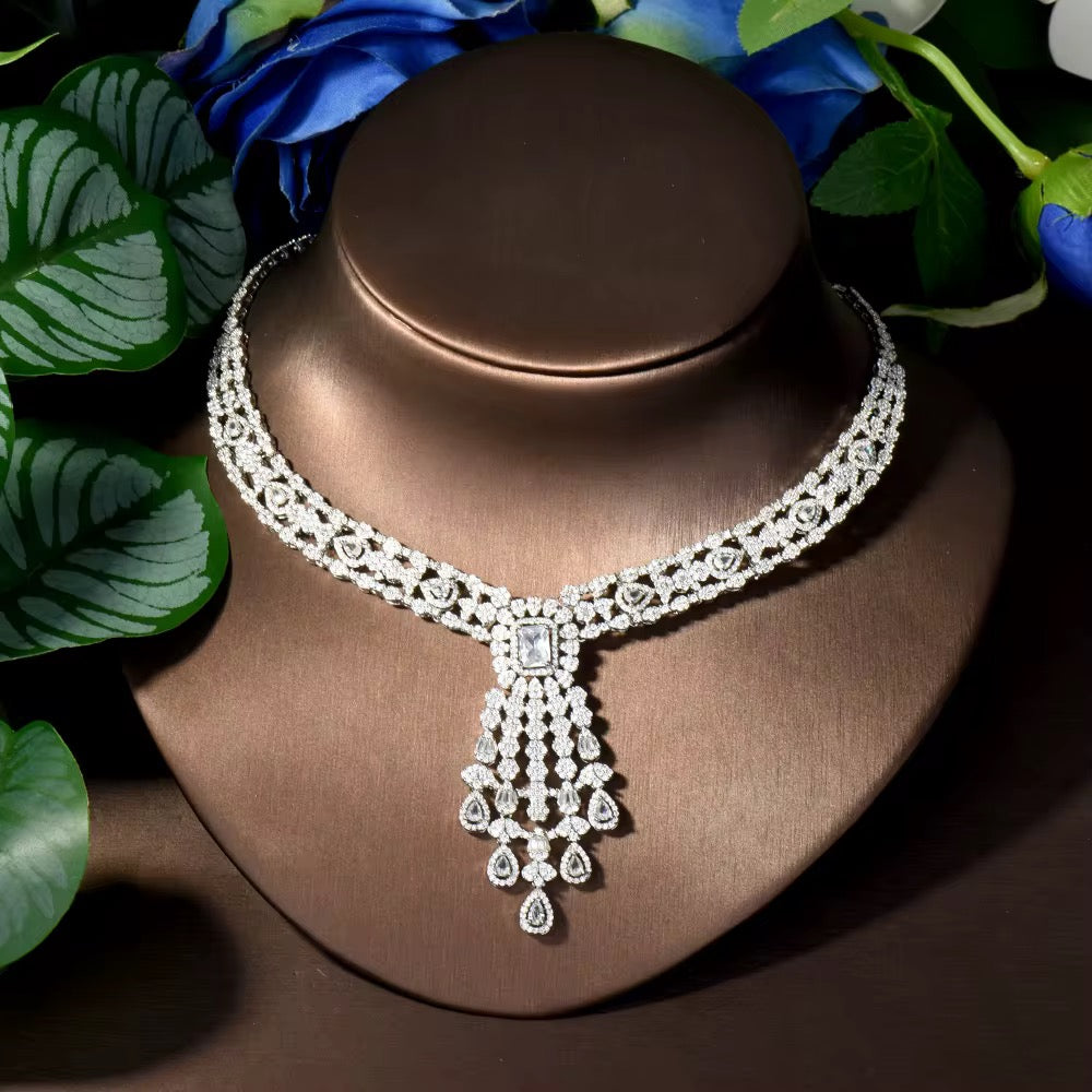 Luxury White Gold Plated Zircon Set – Diamond-Like Brilliance