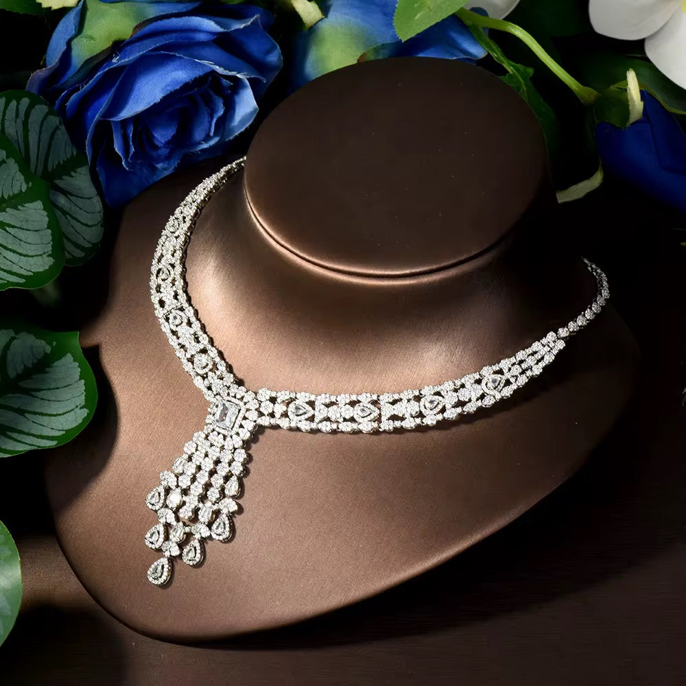 Luxury White Gold Plated Zircon Set – Diamond-Like Brilliance