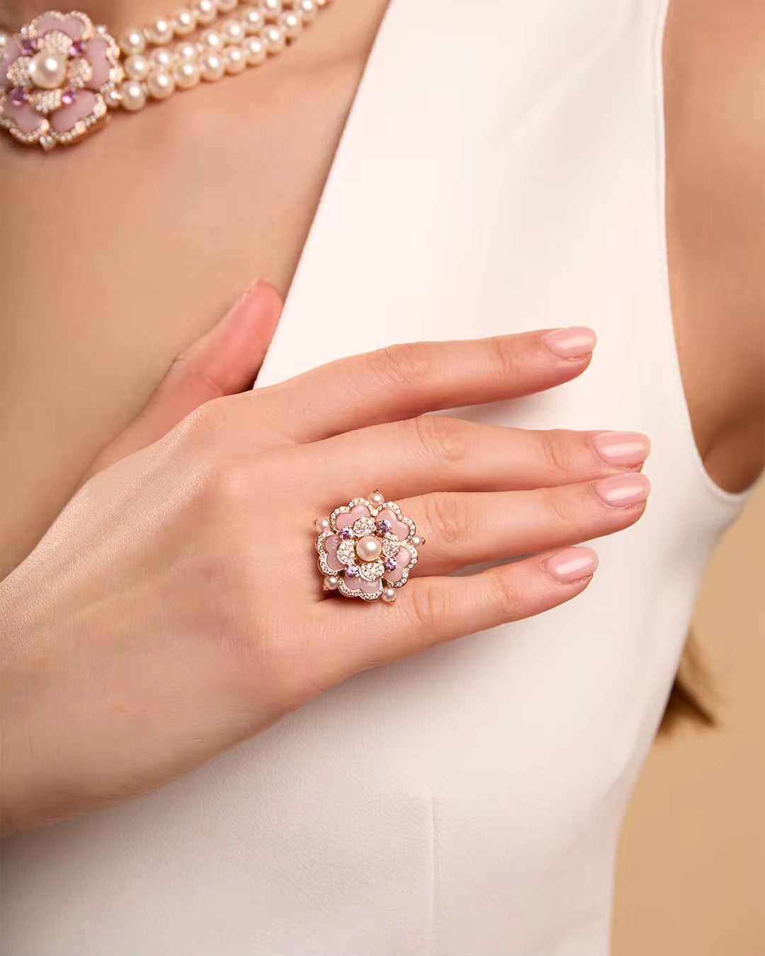 Pearl Blossom & Zircon Set – Delicate Shell Design