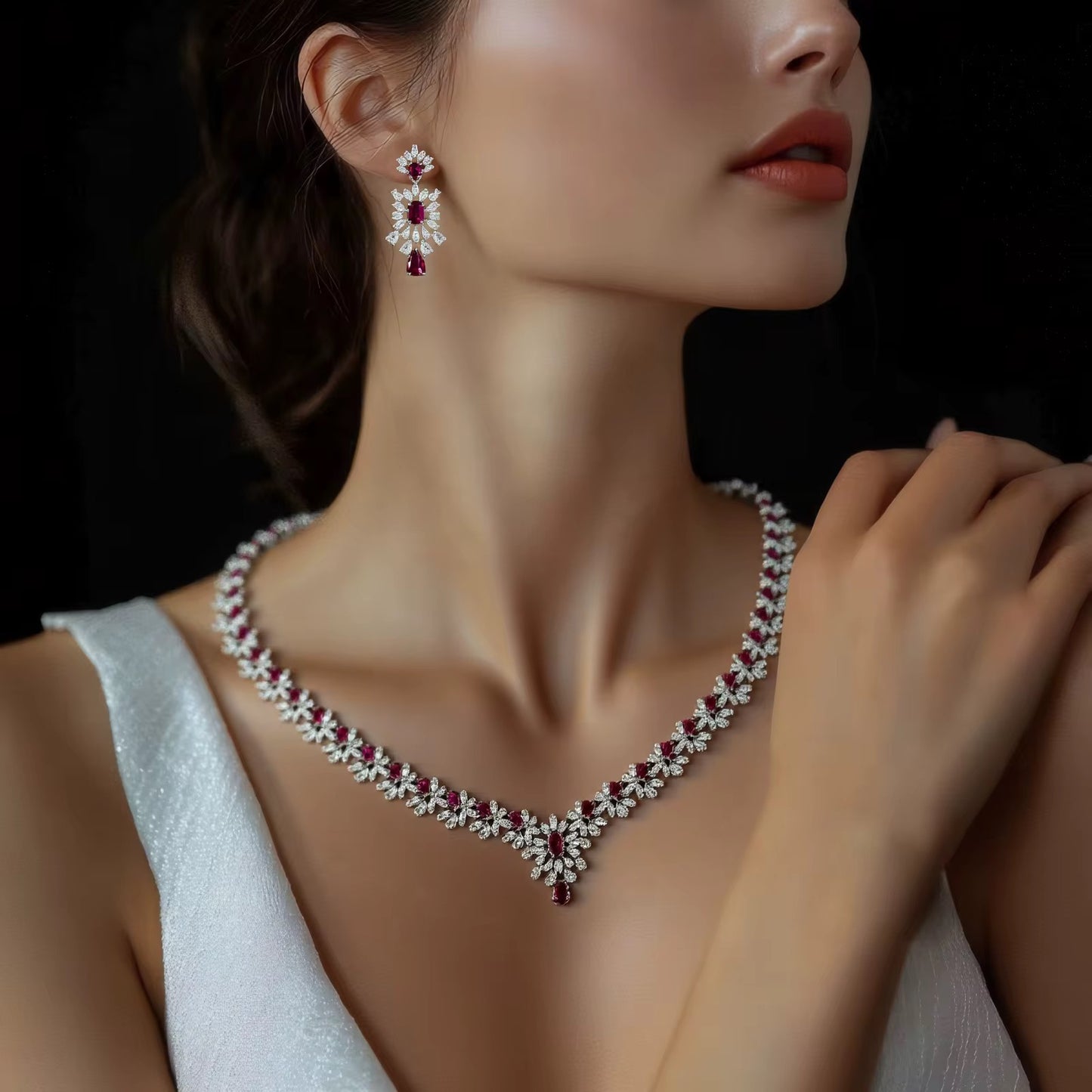 طقم زركون فاخر مطلي بالذهب – تألق ببريق يشبه الماس