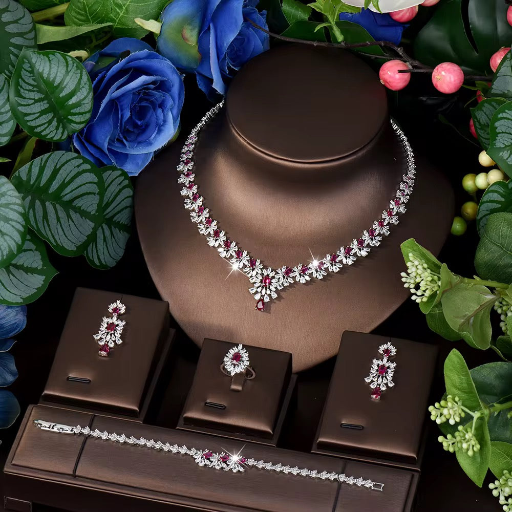 طقم زركون فاخر مطلي بالذهب – تألق ببريق يشبه الماس