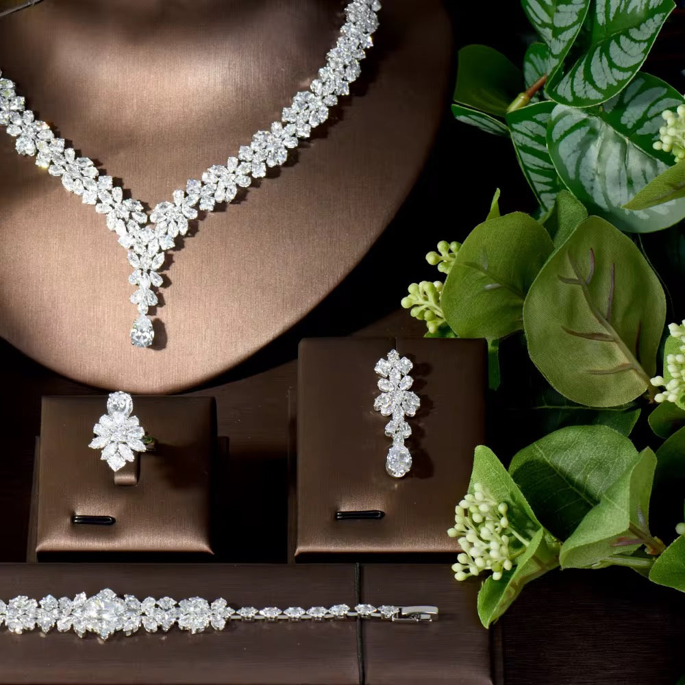 طقم زركون فاخر مطلي بالذهب – بريق يشبه الألماس