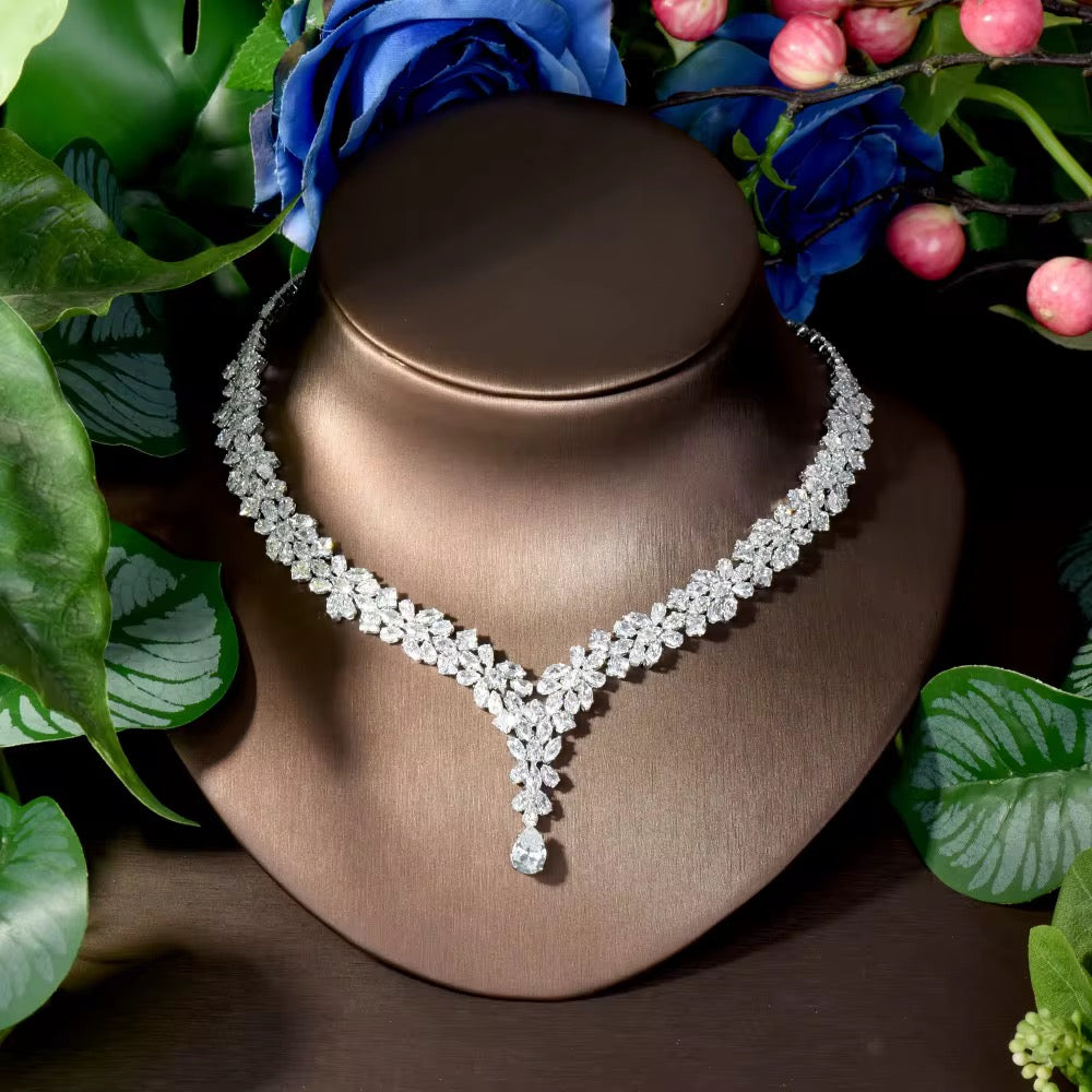 طقم زركون فاخر مطلي بالذهب – بريق يشبه الألماس