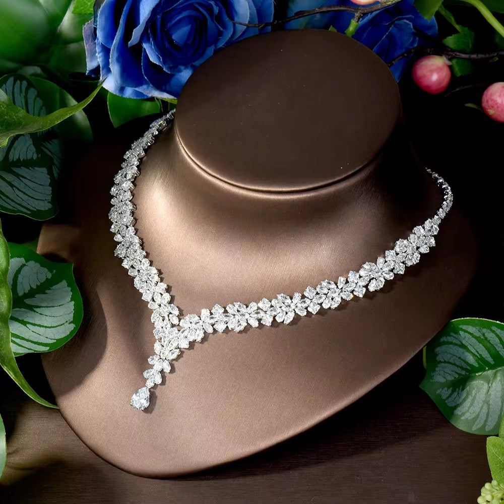 طقم زركون فاخر مطلي بالذهب – بريق يشبه الألماس