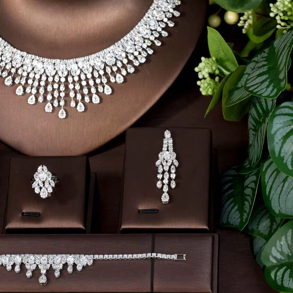 طقم زركون فاخر مطلي بالذهب – بريق يشبه الألماس