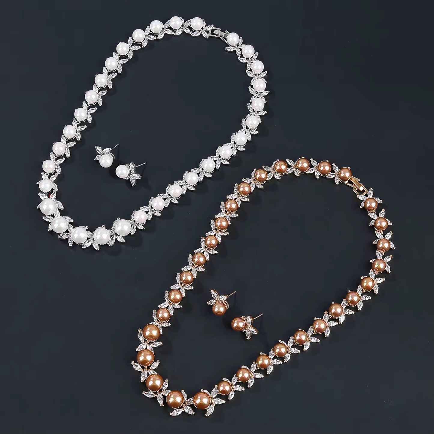 Pearl & Zircon Set with Diamond Brillian