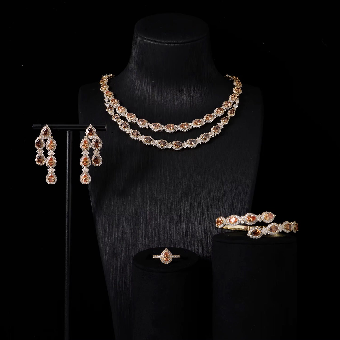 Luxury Rhodium Plated Zircon Set – Diamond-Like Brilliance