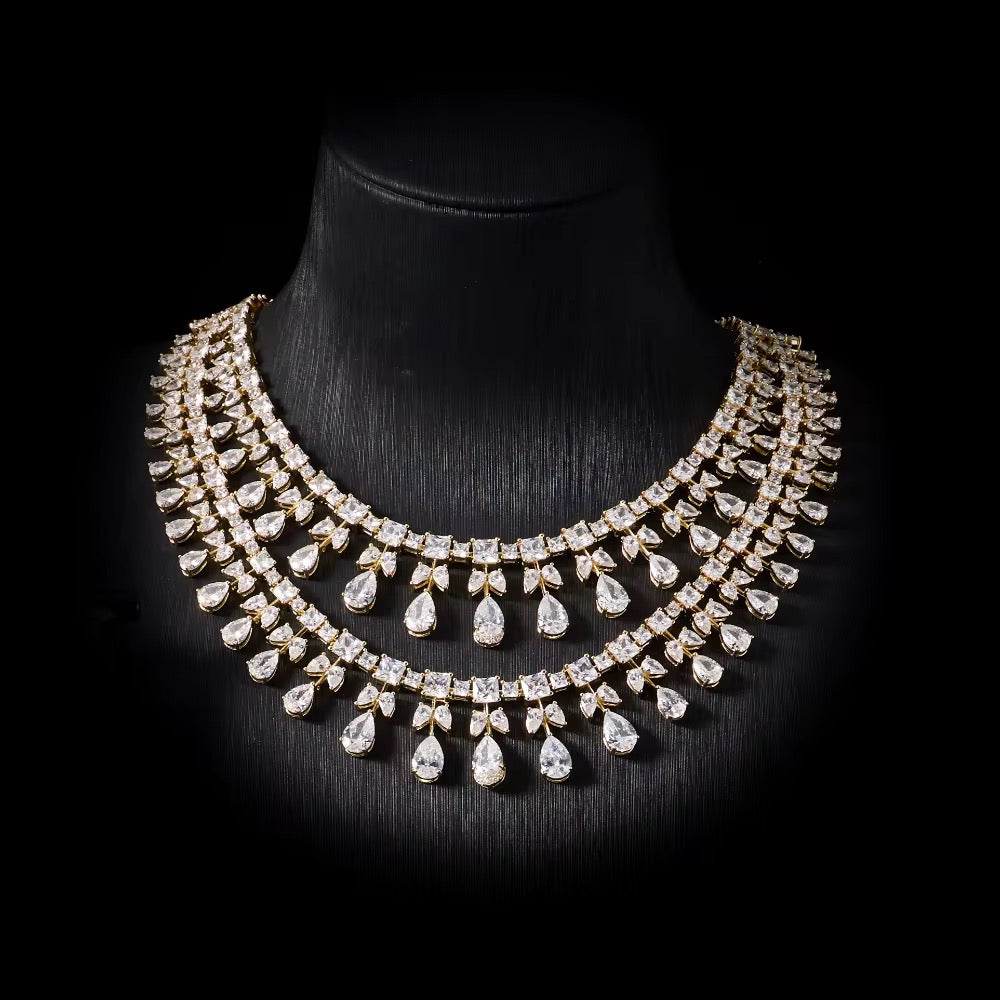 طقم زركون فاخر مطلي بالروديوم - بريق يشبه الألماس