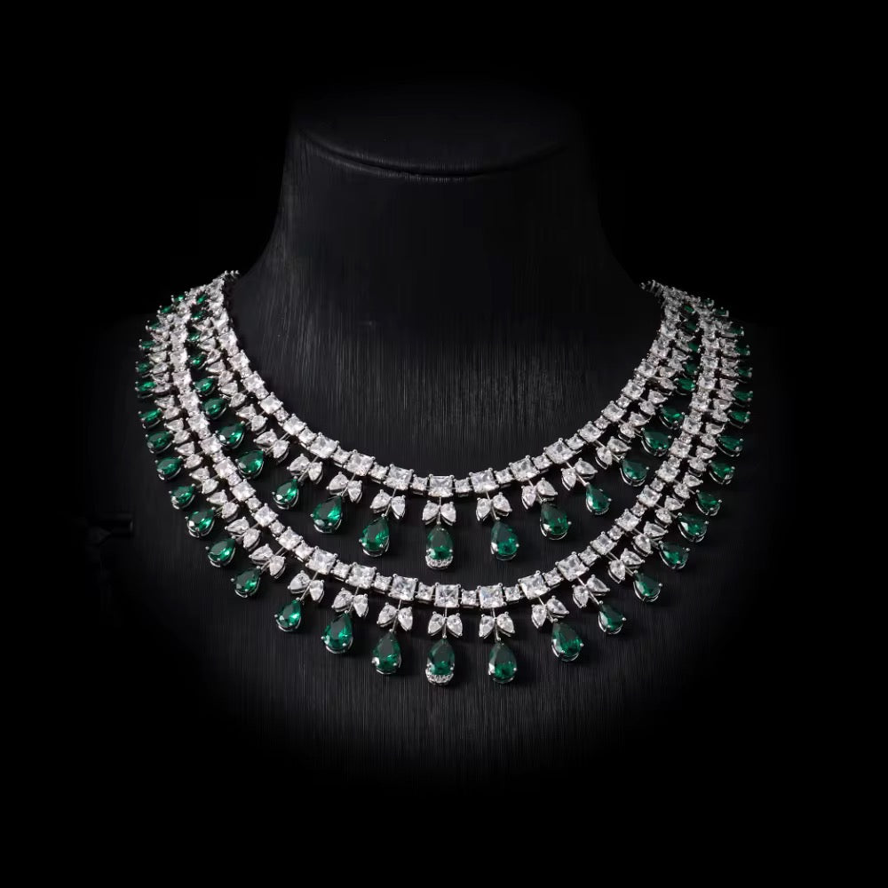 طقم زركون فاخر مطلي بالروديوم - بريق يشبه الألماس