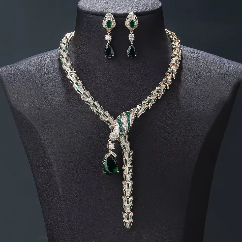 طقم مجوهرات فاخر من الزركون - بريق يشبه الألماس، مطلي بالذهب