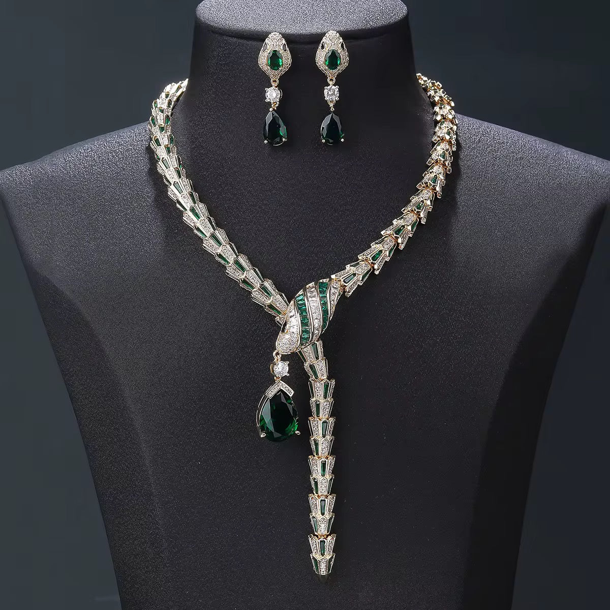 طقم مجوهرات فاخر من الزركون - بريق يشبه الألماس، مطلي بالذهب